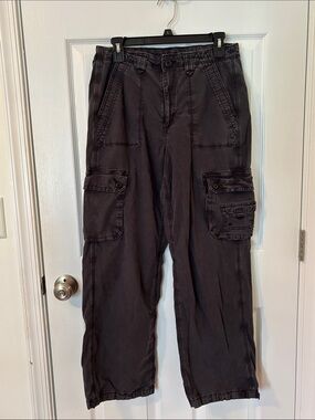 American Eagle Outfitters Dark Charcoal Gray Cargo Pants, Size 10 R